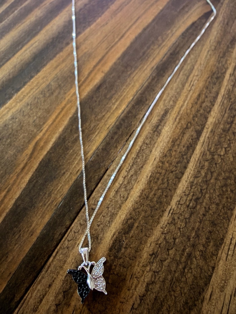 14K White Gold over 925 Sterling Silver, 0.11 CT Natural Diamond necklace. - Picture 4 of 4